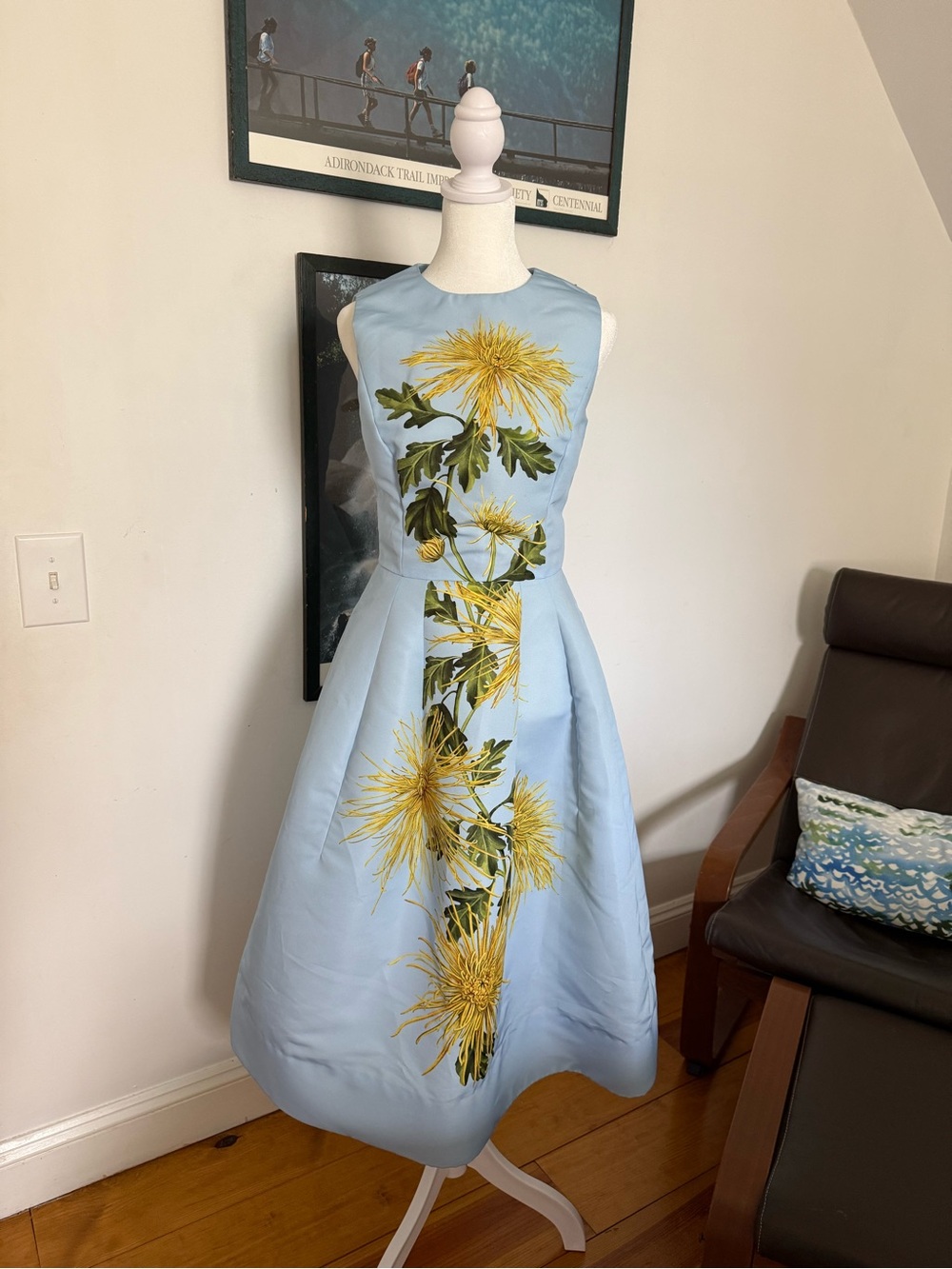 Oscar de la Renta Light Blue Midi Dress with a Yellow Chrysanthemum Motif